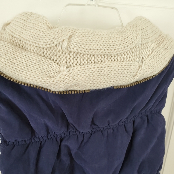 Puffer Vest - Picture 7 of 7